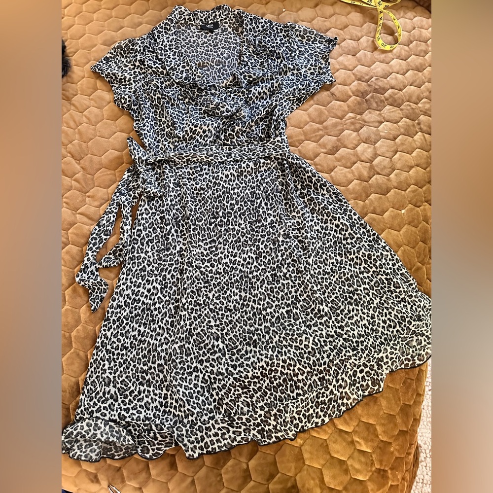 MSK Chiffon Leopard Print Dress